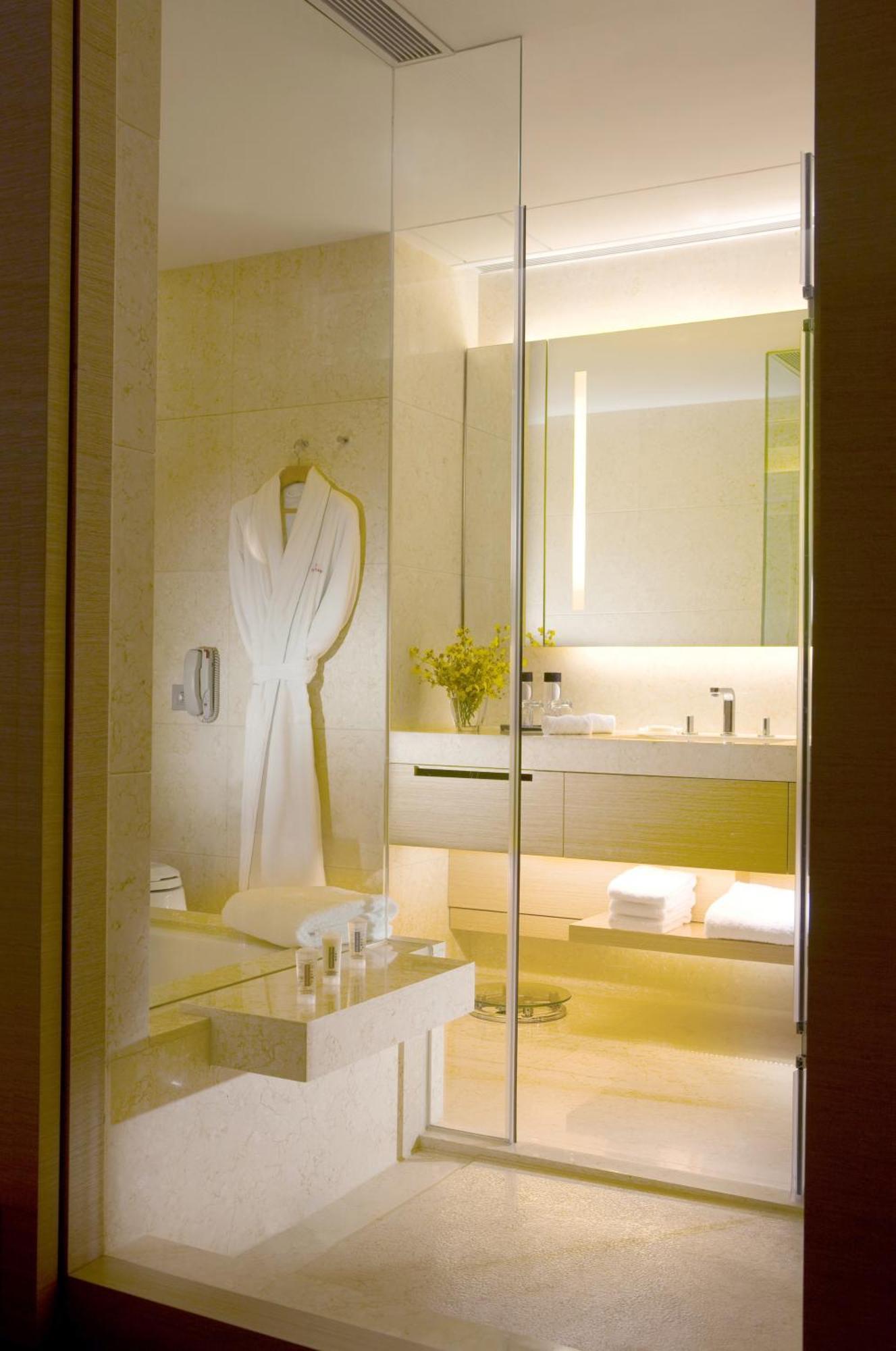 Hotel Crowne Plaza Hong Kong Causeway Bay By Ihg Exterior foto